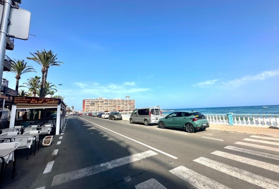 Resale - Apartment / flat - Torrevieja - Centro