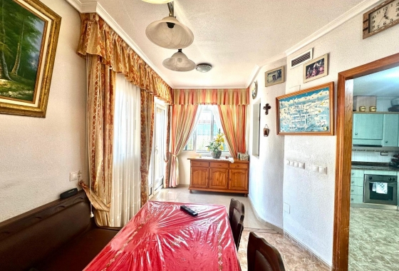 Resale - Apartment / flat - Torrevieja - Playa del Cura