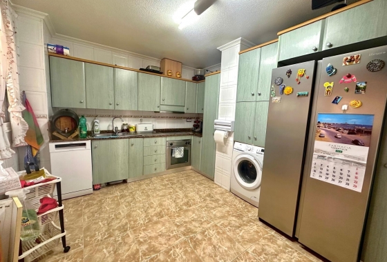 Resale - Apartment / flat - Torrevieja - Playa del Cura