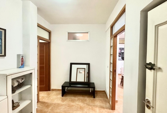 Resale - Apartment / flat - Torrevieja