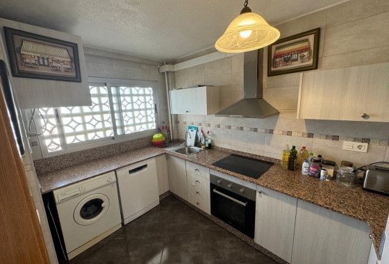 Resale - Apartment / flat - Torrevieja - Playa del Cura