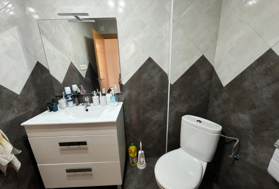 Resale - Apartment / flat - Torrevieja - Playa del Cura