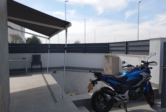 Resale - Villa - Daya Vieja - Costa Blanca