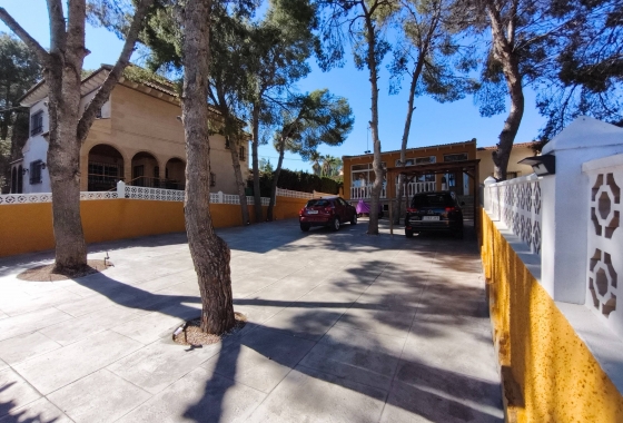 Resale - Villa - Torrevieja - Los Balcones