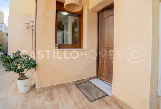 Resale - Townhouse - Torrevieja - Urb. Rosaleda