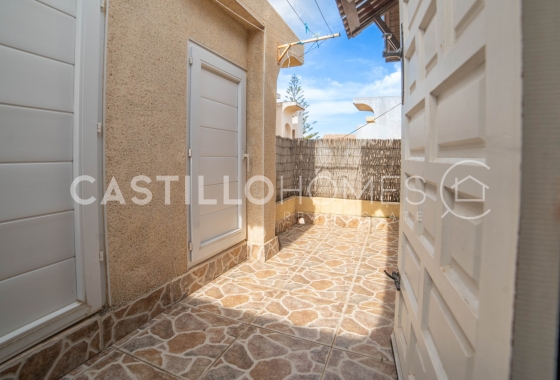 Resale - Townhouse - Torrevieja - Urb. Rosaleda