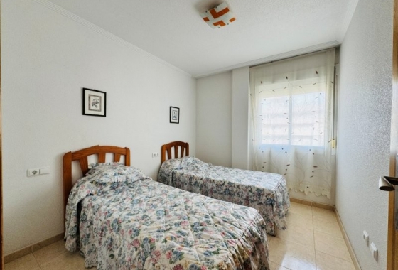 Resale - Apartment / flat - Torrevieja - Centro