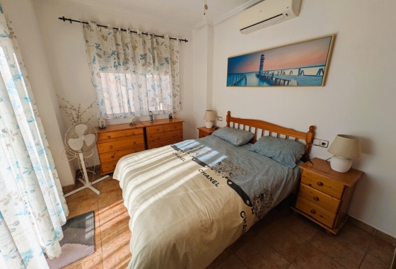 Återförsäljning - Villa - San Miguel de Salinas