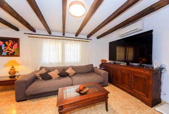 Resale - Chalet - Torrevieja - Los Balcones