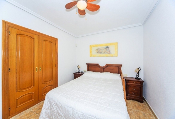 Resale - Chalet - Torrevieja - Los Balcones