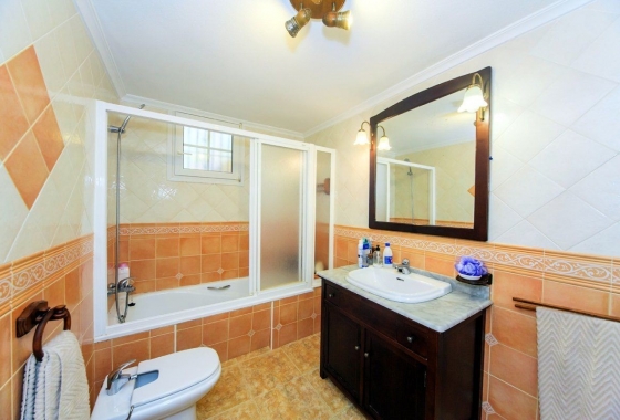 Resale - Chalet - Torrevieja - Los Balcones