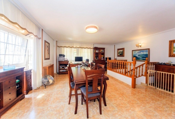 Resale - Chalet - Torrevieja - Los Balcones