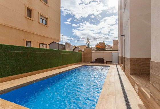 Resale - Apartment / flat - Torrevieja - Costa Blanca