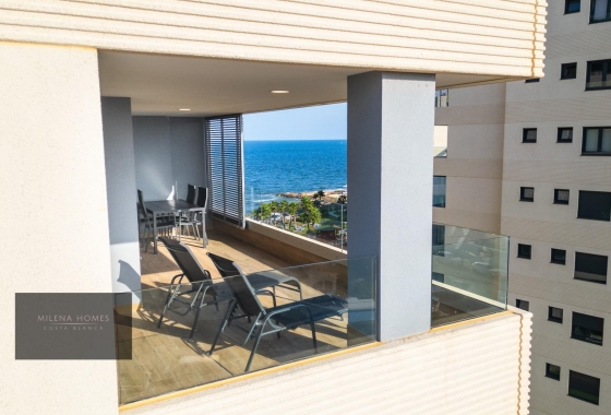Resale - Apartment / flat - Torrevieja - Punta Prima