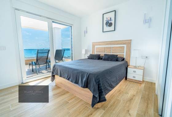 Resale - Apartment / flat - Torrevieja - Punta Prima