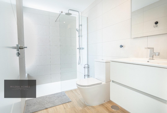 Resale - Apartment / flat - Torrevieja - Punta Prima