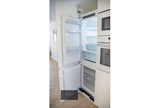 Resale - Apartment / flat - Torrevieja - Punta Prima