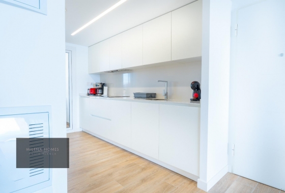 Resale - Apartment / flat - Torrevieja - Punta Prima