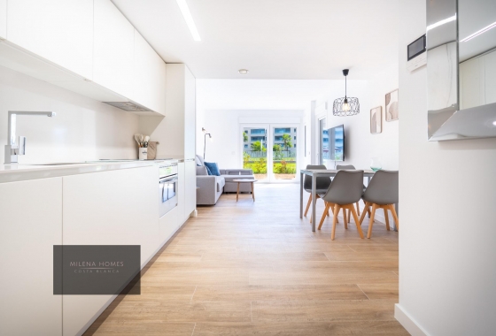 Resale - Apartment / flat - Torrevieja - Punta Prima