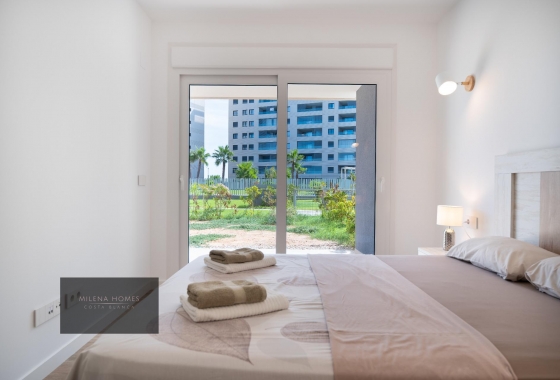 Resale - Apartment / flat - Torrevieja - Punta Prima