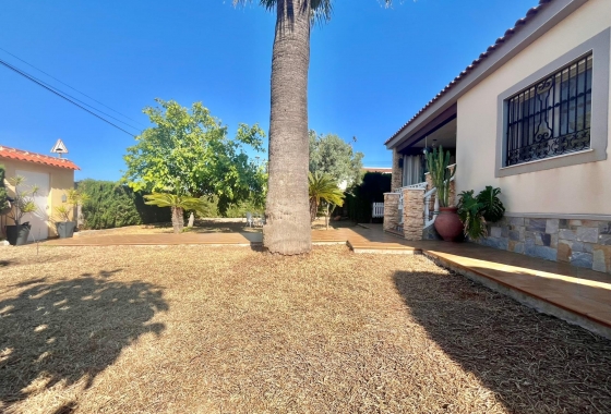 Resale - Villa - Torrevieja - Los Balcones - Los Altos del Edén