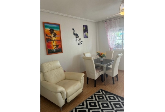 Resale - Bungalow - Orihuela Costa - Los Almendros-la Florida