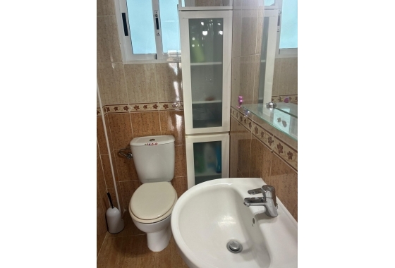 Resale - Bungalow - Orihuela Costa - Los Almendros-la Florida