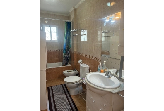 Resale - Bungalow - Orihuela Costa - Los Almendros-la Florida