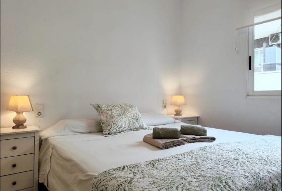 Resale - Apartment / flat - Torrevieja - Estacion De Autobuses