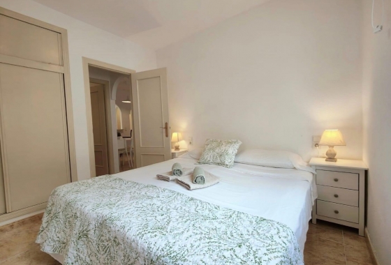 Resale - Apartment / flat - Torrevieja - Estacion De Autobuses