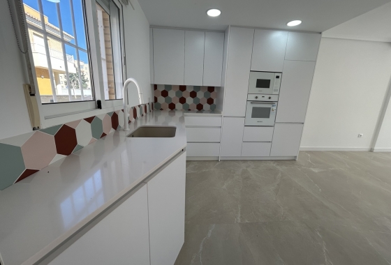 Resale - Apartment / flat - Pilar de la Horadada - Costa Blanca