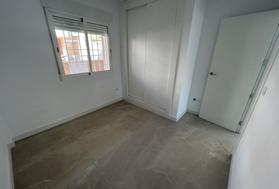 Resale - Apartment / flat - Pilar de la Horadada - Costa Blanca