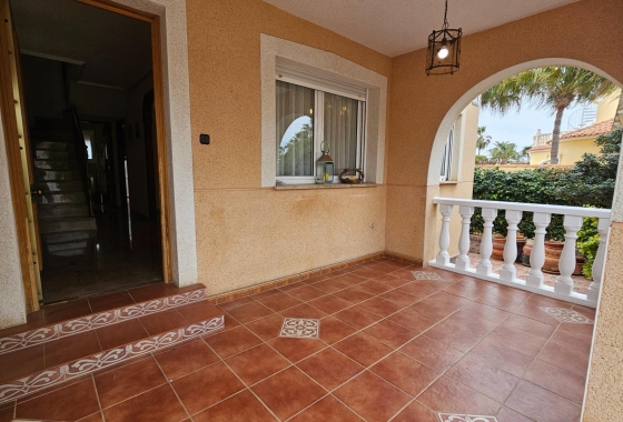 Resale - Villa - Torrevieja - El Chaparral