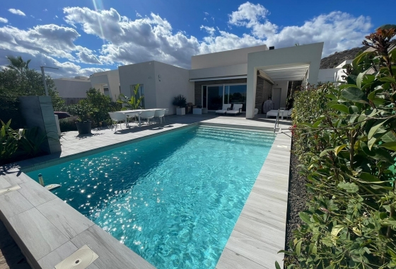 Resale - Villa - Algorfa - Club De Golf La Finca