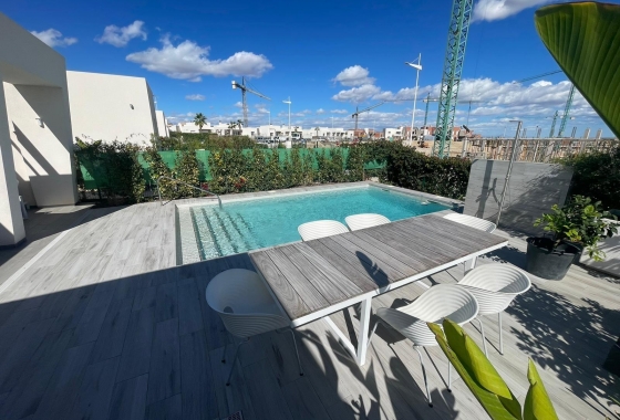 Resale - Villa - Algorfa - Club De Golf La Finca