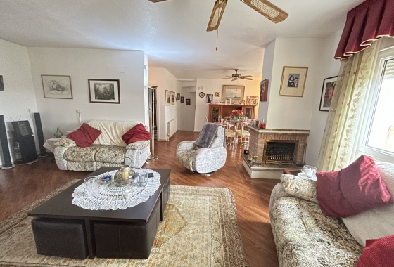 Wiederverkauf - Villa - Orihuela Costa - Inland