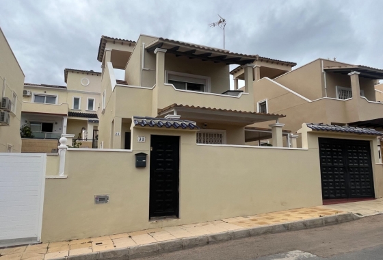 Resale - Townhouse - San Miguel de Salinas - Las Filipinas