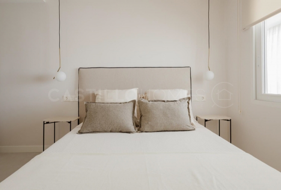 Resale - Apartment / flat - Torrevieja - Playa del Acequión