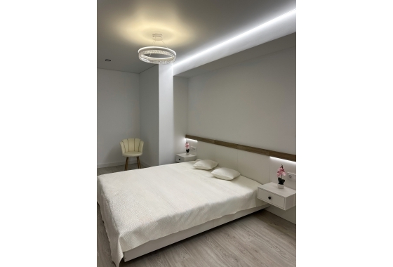 Resale - Apartment / flat - Torrevieja - Costa Blanca