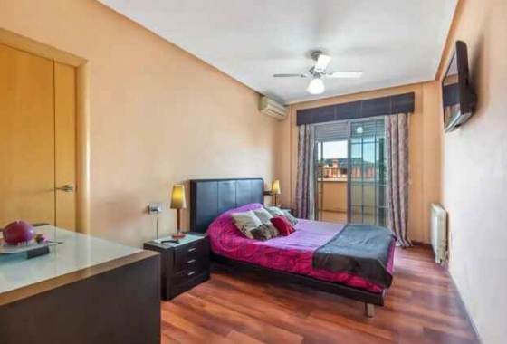 Resale - Villa - Torrevieja - aguas nuevas