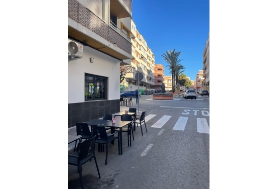 Resale - Apartment / flat - Torrevieja - Costa Blanca