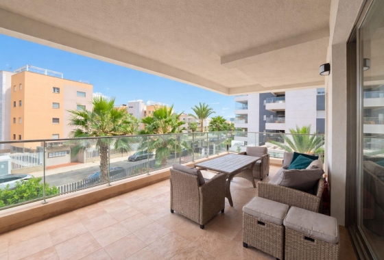 Resale - Apartment / flat - Orihuela Costa - Villamartín