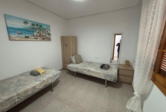 Resale - Apartment / flat - Torrevieja - Los Frutales