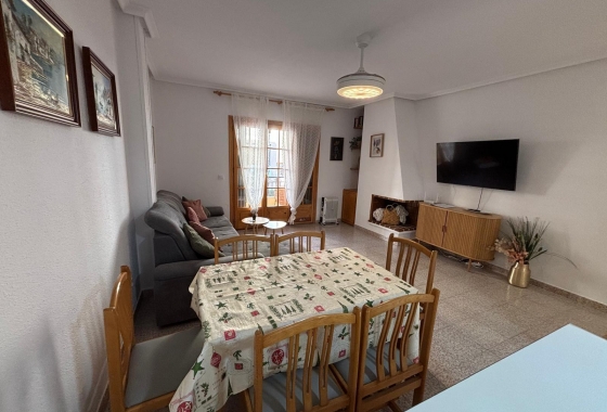 Resale - Apartment / flat - Torrevieja - Los Frutales