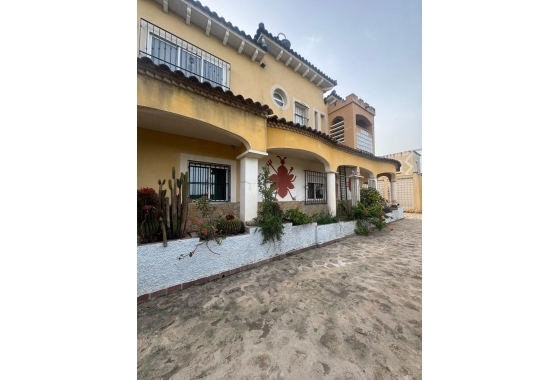 Resale - Villa - Orihuela - La Campaneta