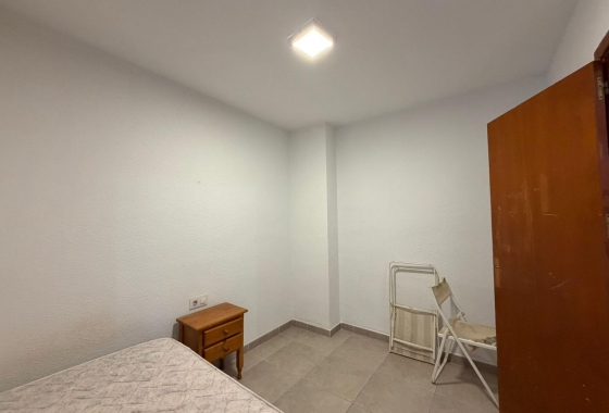 Resale - Apartment / flat - Torrevieja - Playa de los Locos