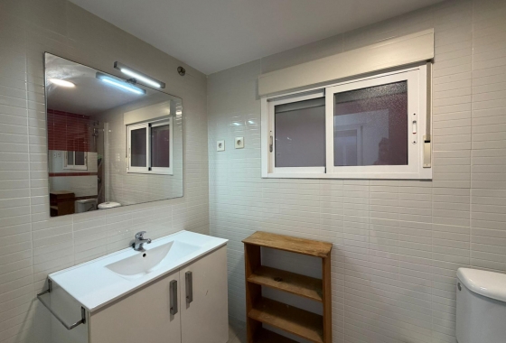 Resale - Apartment / flat - Torrevieja - Playa de los Locos