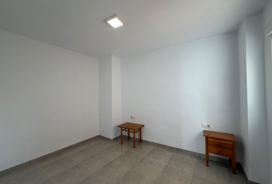 Resale - Apartment / flat - Torrevieja - Playa de los Locos