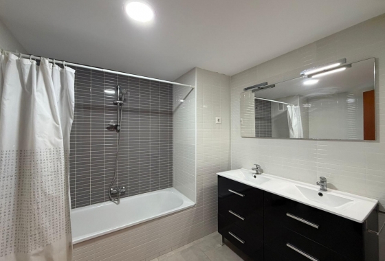 Resale - Apartment / flat - Torrevieja - Playa de los Locos