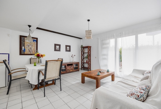 Återförsäljning - Lägenhet / lägenhet - Orihuela Costa